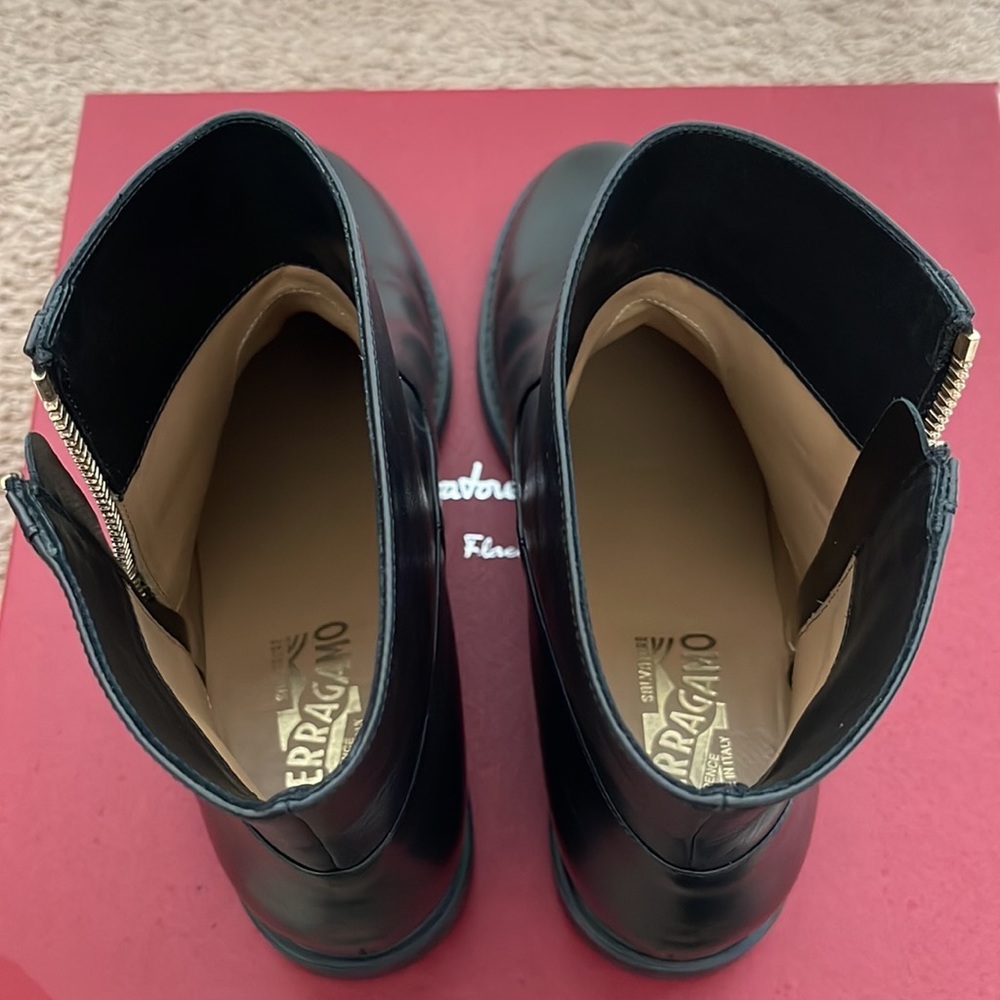 Salvatore Ferragamo boots - Picture 3 of 10
